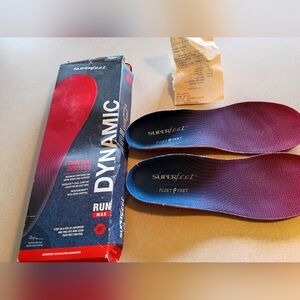 Dynamic Run Max Comfort Insoles by Superfeet Deep Heel Cup Higher Arch Profile